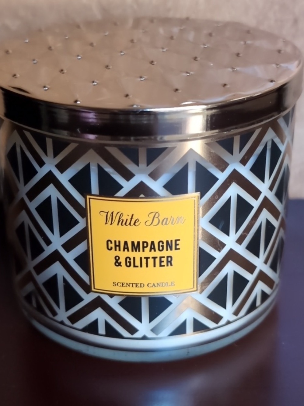 Discontinued NEW unused White Barn Champagne & Glitter Scented Jar Candle